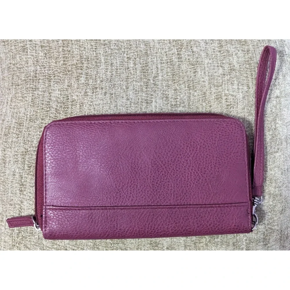 Nicole Miller Zip Around Wristlet Dark Plum Clutch New York‎ Wallet Winterberry